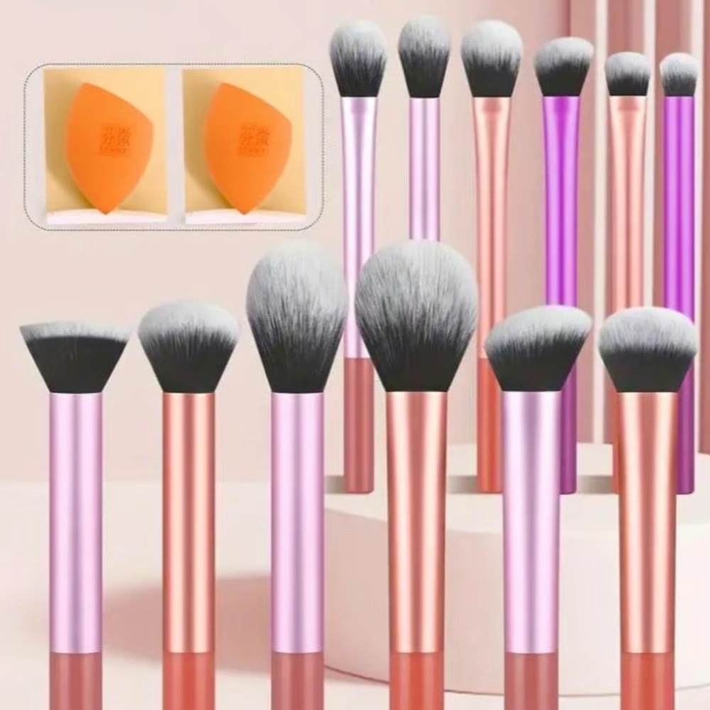 Brand new make up brush set